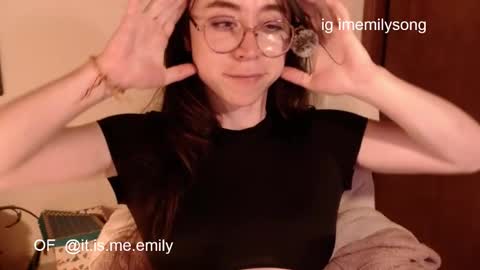 emily_pearl_ online show from February 20, 8:27 am
