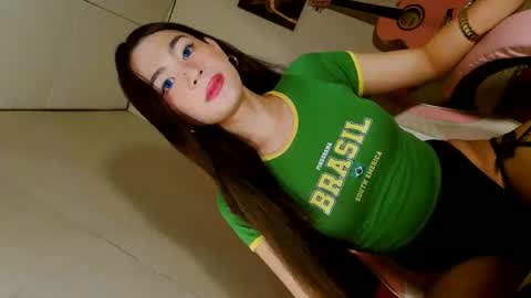 ariane online show from October 5, 8:37 am