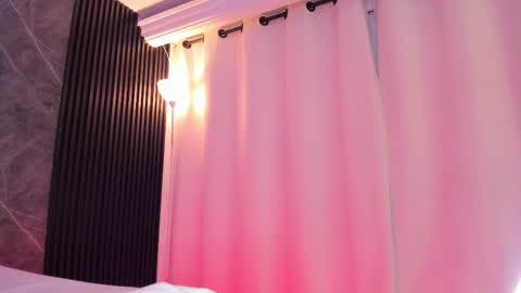 emmaclark_1 online show from January 7, 11:08 pm