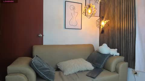 erick_cam1 online show from February 9, 3:19 pm