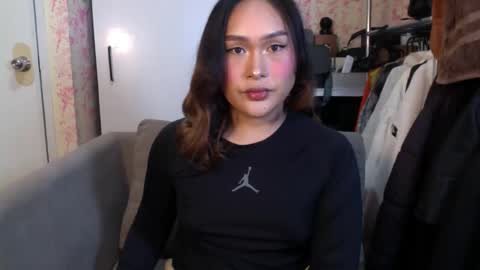 Queen Eva Mazikeen online show from June 1, 11:39 pm