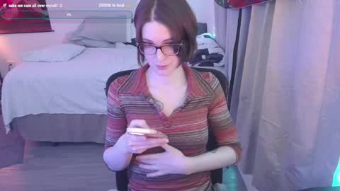 Snapshot of evavivi59 chatting on February 27, 2:21 am Vivi online show from February 27, 2:21 am
