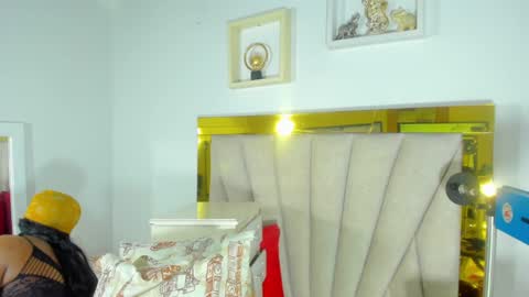 DAYANITA online show from December 20, 7:07 pm
