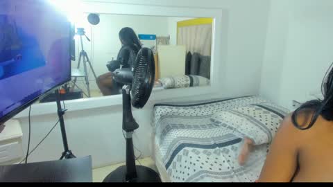 DAYANITA online show from January 18, 7:10 pm