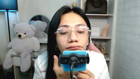 Snapshot of exotictssavie chatting on February 26, 12:05 am exotictssavie online show from February 26, 12:05 am