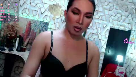 YOUR DOMINA KRISTINE online show from June 26, 4:50 am