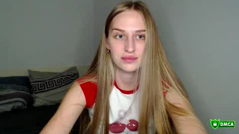 Snapshot of femkedejager chatting on October 1, 7:47 pm Femke online show from October 1, 7:47 pm