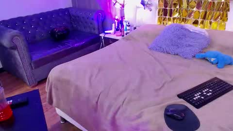 Snapshot of foxxy_dolce chatting on October 16, 3:34 pm Foxxy online show from October 16, 3:34 pm