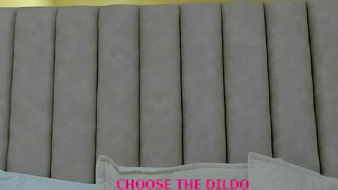 FREYA online show from November 19, 7:25 pm