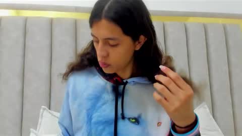 FREYA online show from December 1, 1:13 pm