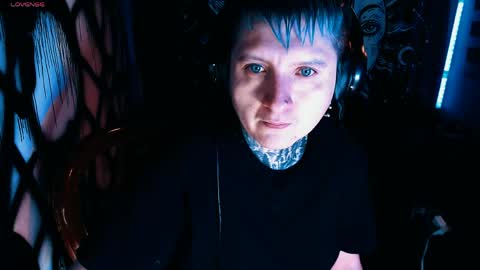          HEHIM  online show from April 20, 8:27 am