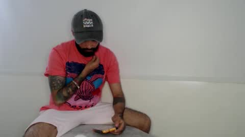 Jestevan online show from May 31, 6:42 pm