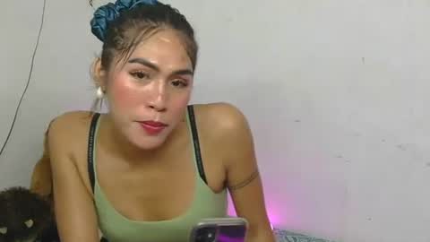 Snapshot of furbby_foxy chatting on October 17, 4:16 am LIL LEE online show from October 17, 4:16 am