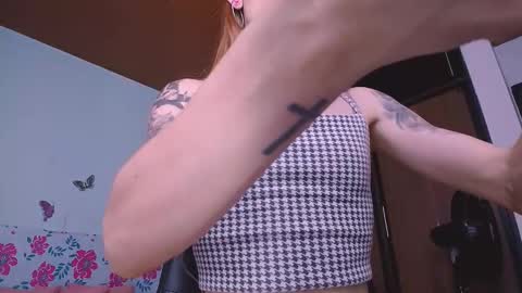  Gabby  online show from February 4, 8:49 pm