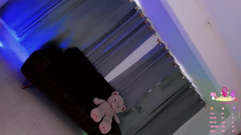 Vnecis Marn online show from April 22, 10:06 pm