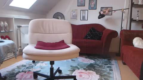 Snapshot of ginablondecam chatting on September 28, 12:26 pm Gina online show from September 28, 12:26 pm