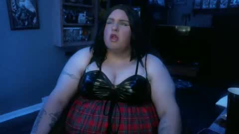 Snapshot of ginny_dominatrix chatting on January 22, 11:11 pm ginny ray online show from January 22, 11:11 pm