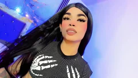 Gisel online show from April 18, 12:01 am