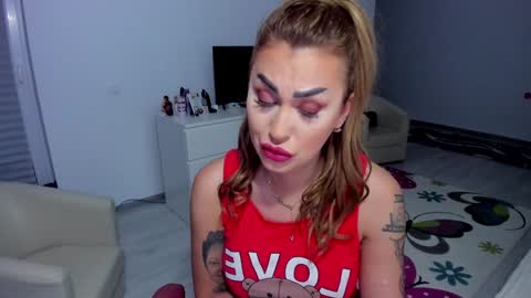 Nicole.. online show from February 1, 4:24 am