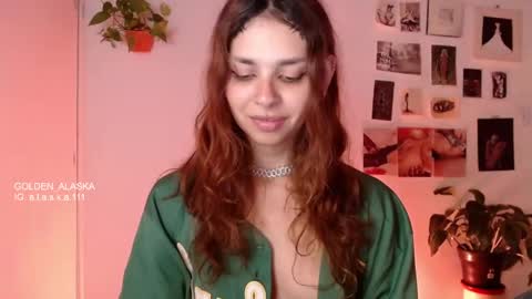 Snapshot of golden_alaska chatting on September 14, 11:53 pm Alaska online show from September 14, 11:53 pm