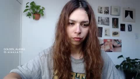 Snapshot of golden_alaska chatting on September 16, 1:15 pm Alaska online show from September 16, 1:15 pm