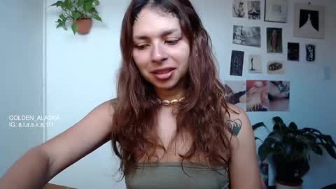 Snapshot of golden_alaska chatting on September 23, 1:16 pm Alaska online show from September 23, 1:16 pm