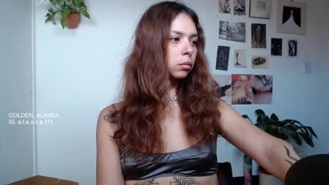 Snapshot of golden_alaska chatting on September 24, 1:17 pm Alaska online show from September 24, 1:17 pm