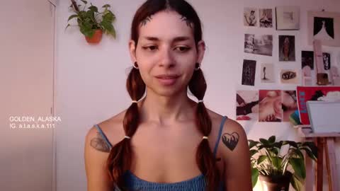 Snapshot of golden_alaska chatting on October 16, 12:27 pm Alaska online show from October 16, 12:27 pm