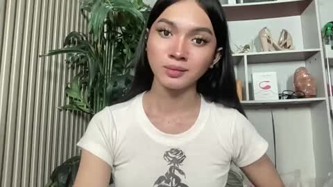 D I A N A online show from April 16, 9:39 pm