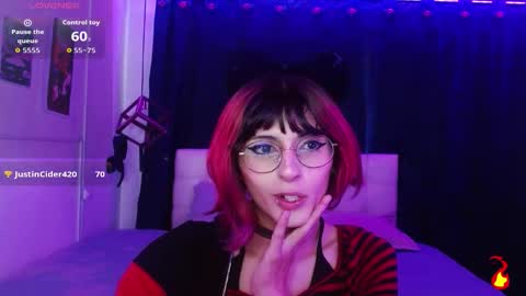 goth_minerva online show from October 23, 1:59 pm