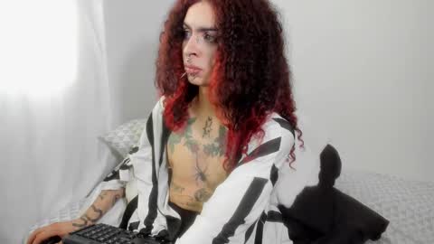 Russ  online show from December 12, 9:26 pm
