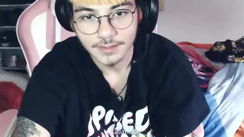 Snapshot of guano69 chatting on September 22, 5:51 pm Guano69 online show from September 22, 5:51 pm