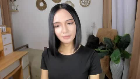 Haily online show from April 25, 1:41 pm