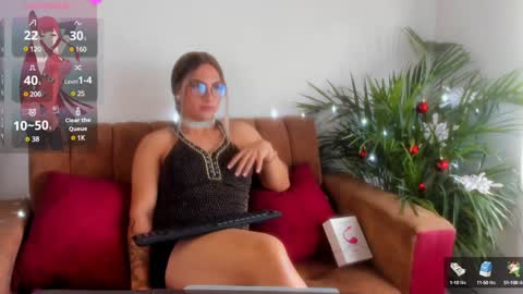 Snapshot of hanna_sofi4 chatting on December 24, 3:26 pm Hanna Capicorn online show from December 24, 3:26 pm
