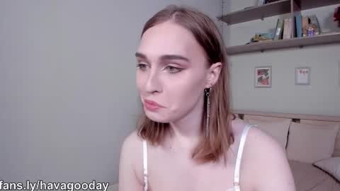 Mia online show from February 20, 6:59 am