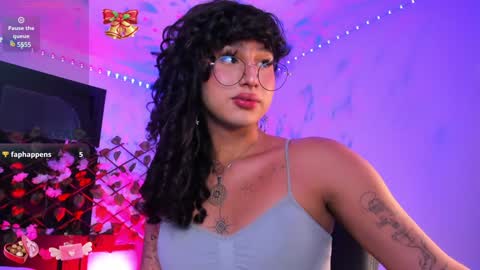 Snapshot of heka_prudence chatting on February 8, 1:22 am Heka Prudence online show from February 8, 1:22 am