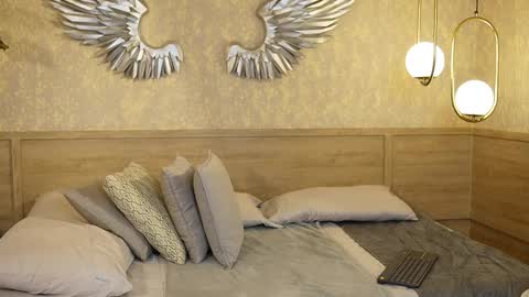 Hermione Scott online show from January 17, 1:03 pm