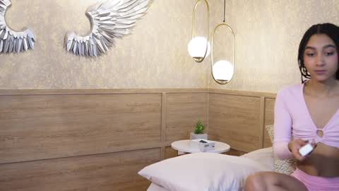 Hermione Scott online show from January 25, 1:25 pm