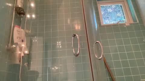 hichemlacoste333 online show from September 29, 2:27 pm