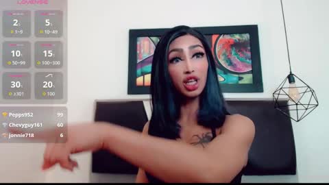 Hilary Avilan online show from January 17, 7:54 pm