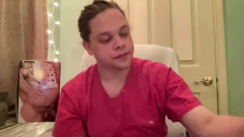 Snapshot of holly23hopefull chatting on December 18, 1:26 am Hollys Drive threw Side Of CB. online show from December 18, 1:26 am