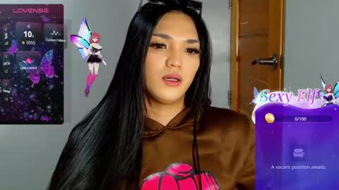 Snapshot of hollywoodbitch chatting on February 19, 9:06 am Isabella Marie online show from February 19, 9:06 am