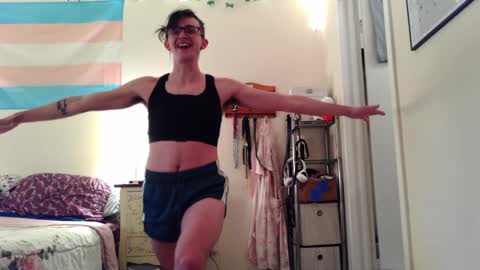 Tony online show from April 17, 11:28 pm