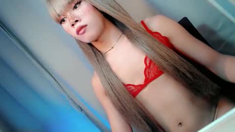 hotchescacummer online show from January 18, 7:11 pm