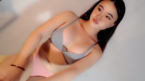 Aya online show from January 11, 7:06 am