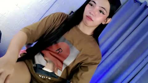 hotfucking_queen1111 online show from March 6, 9:36 am