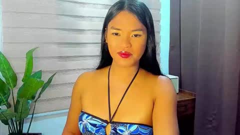 Snapshot of hottieelijah760282 chatting on September 16, 1:04 pm Maxine online show from September 16, 1:04 pm