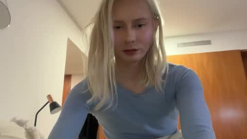 HotTransGirlie online show from June 27, 2:38 am
