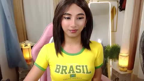 drea  online show from March 11, 7:03 pm