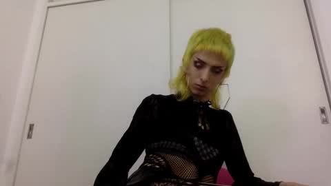 Snapshot of hunter_cunty chatting on October 21, 3:31 am Hunter online show from October 21, 3:31 am